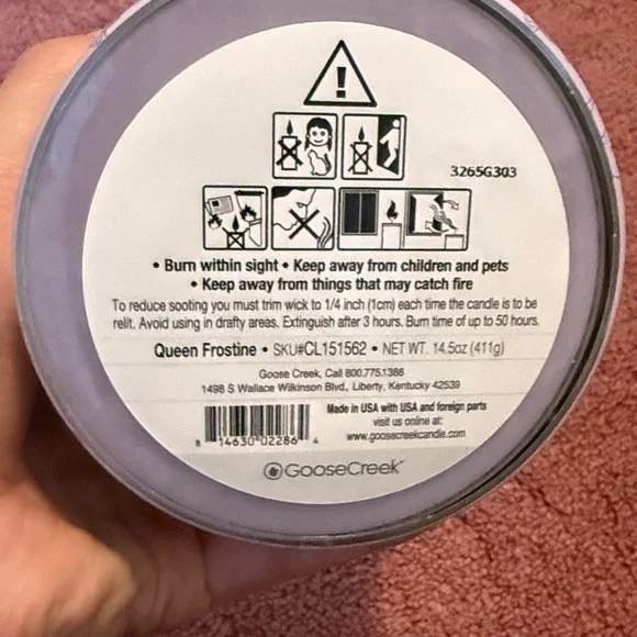 GooseCreek Candy Land Candle - Pink and White - Picture 3 of 3